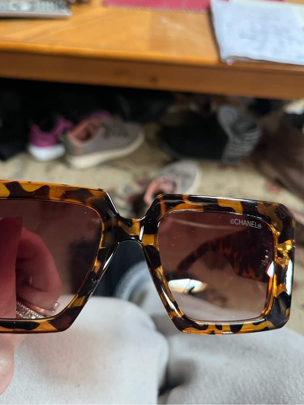 Fashion Tortoiseshell Square Sunglasses with Brown Lenses
